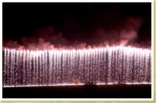 05 cascata di fuochi d'artificiio foto di C. Gobbetti